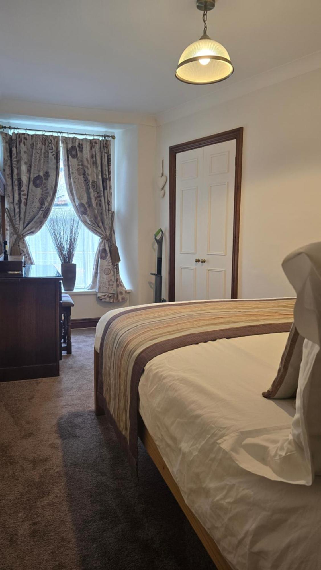 Lyndale Self-Catering Apartment Sleeps 4 Windermere Zewnętrze zdjęcie