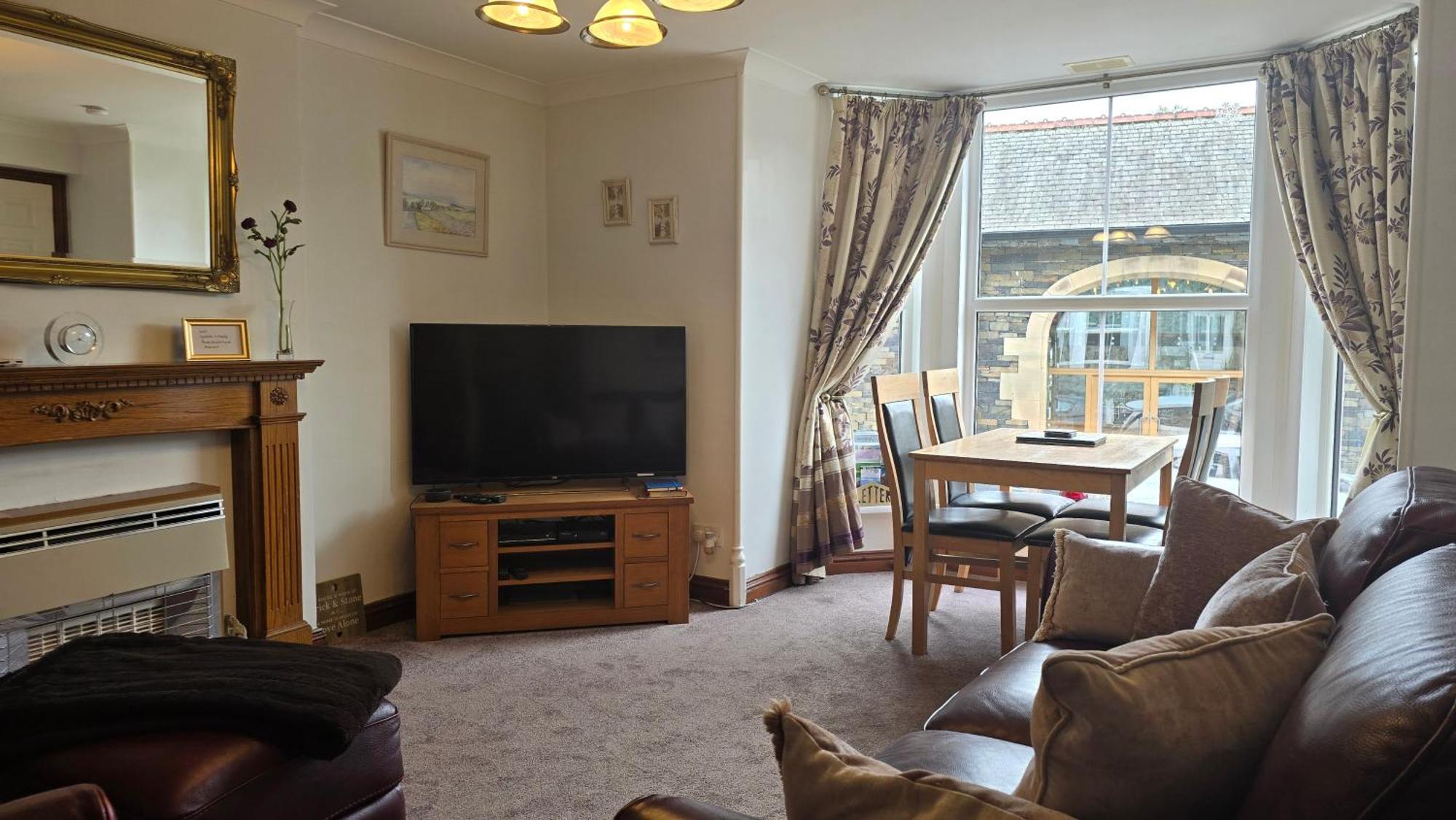 Lyndale Self-Catering Apartment Sleeps 4 Windermere Zewnętrze zdjęcie