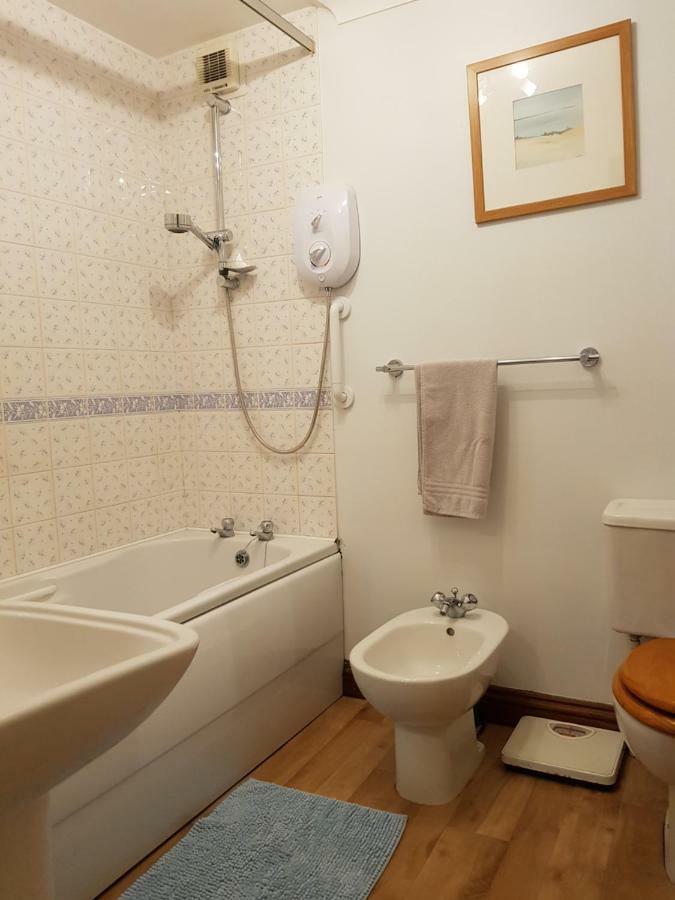 Lyndale Self-Catering Apartment Sleeps 4 Windermere Zewnętrze zdjęcie